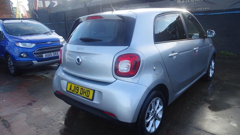SMART FORFOUR