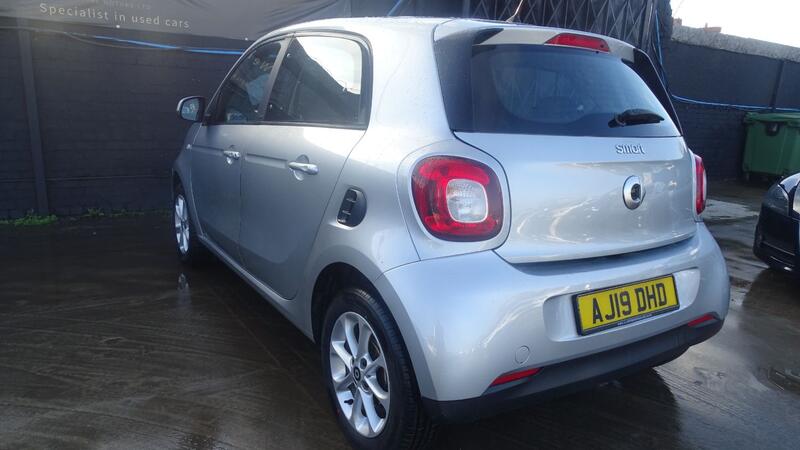SMART FORFOUR