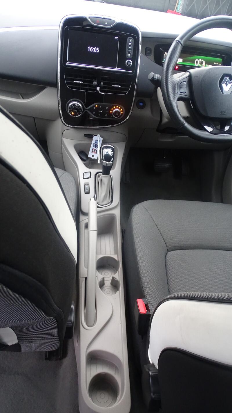 RENAULT ZOE