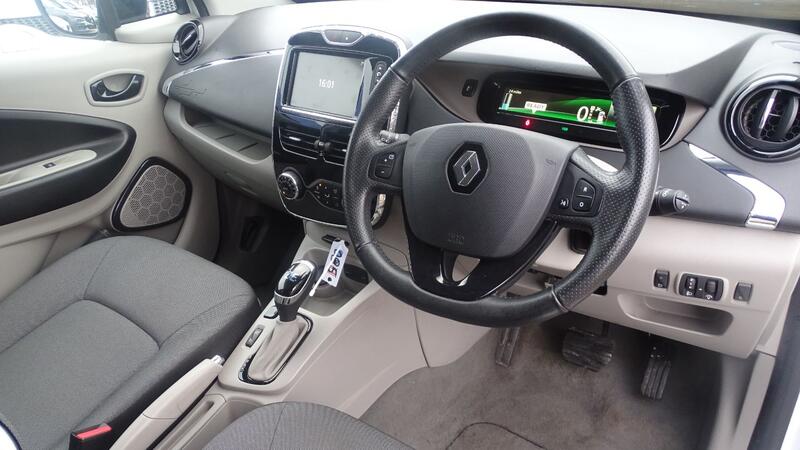 RENAULT ZOE