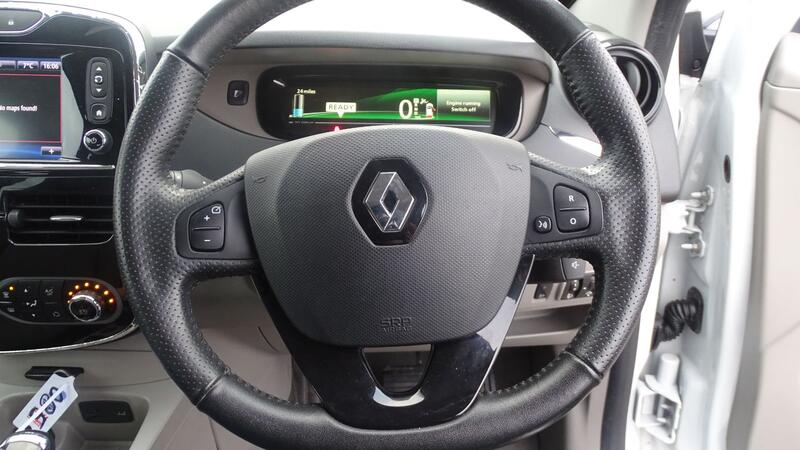 RENAULT ZOE