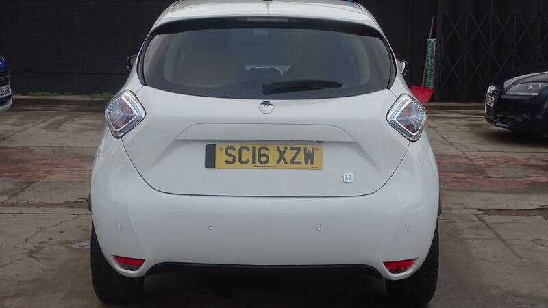 RENAULT ZOE