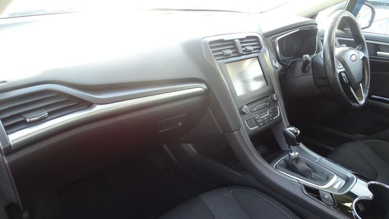 FORD MONDEO
