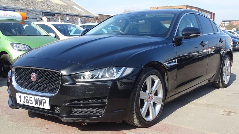JAGUAR XE