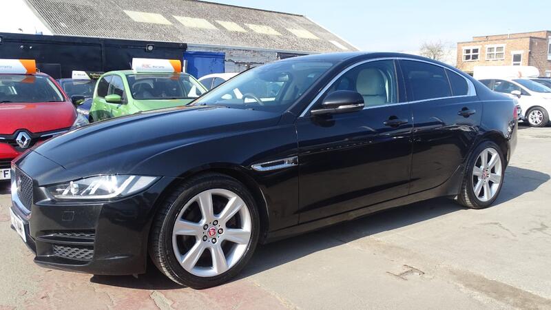 JAGUAR XE
