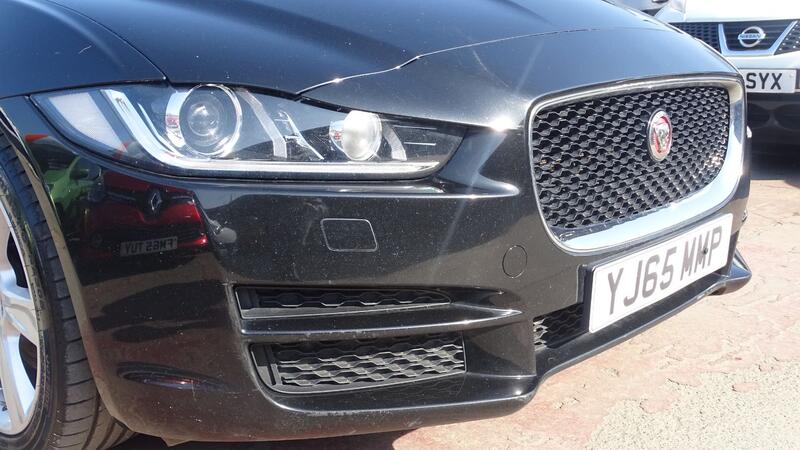 JAGUAR XE