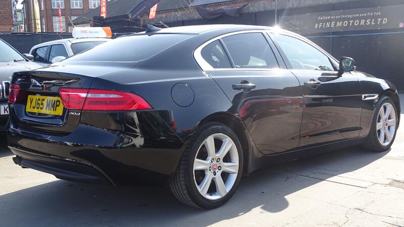 JAGUAR XE