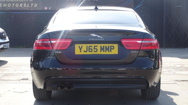 JAGUAR XE
