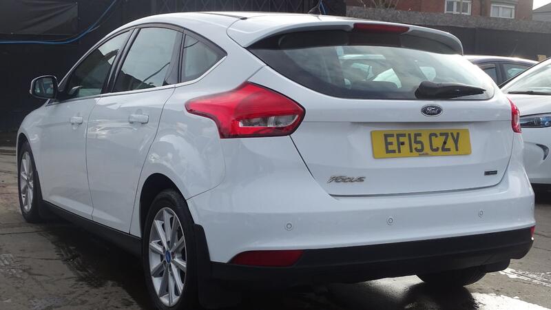 FORD FOCUS