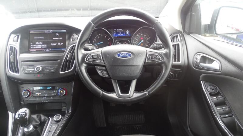 FORD FOCUS