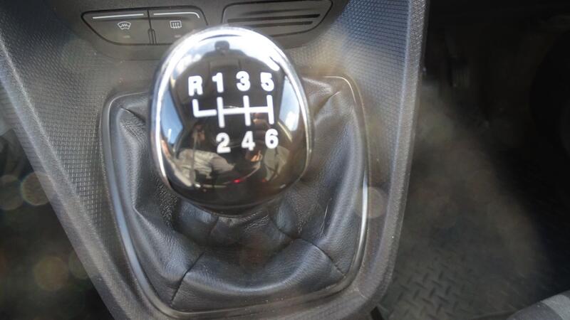 FORD TRANSIT CONNECT